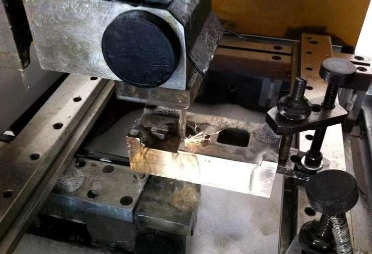 電火花切割工藝.png 電火花切割工藝.png